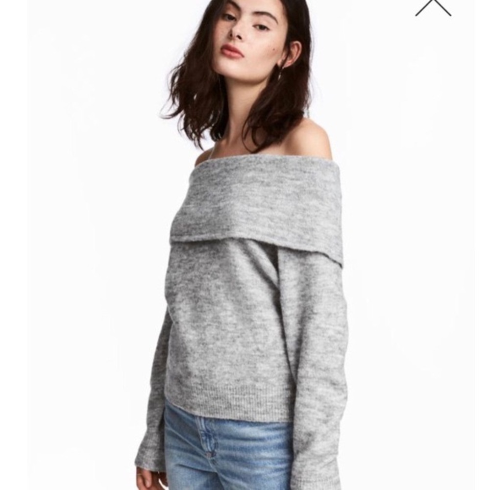 H&M gray off the shoulder Sweater 💥